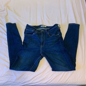 LEVI MILE HIGH SKINNY JEANS SIZE 30 GENTLY USED